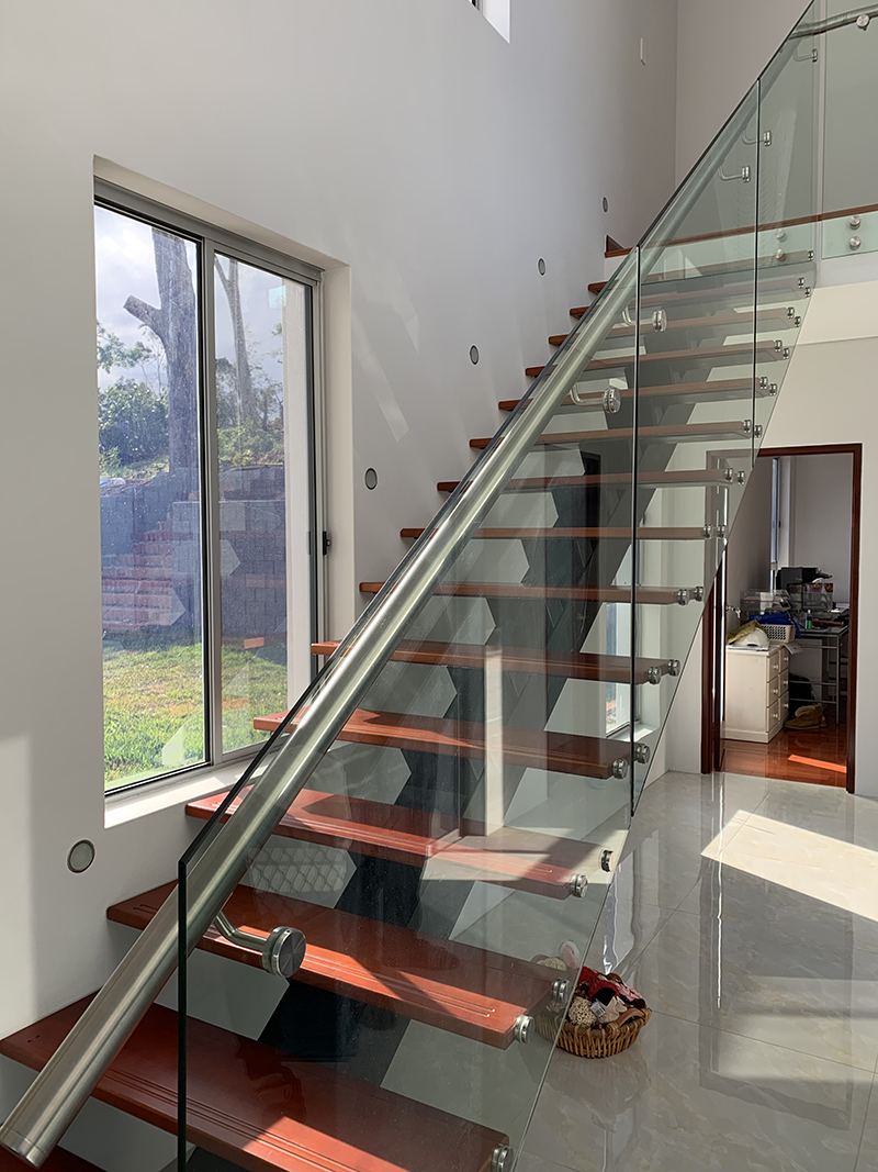 stainles钢栏杆电线楼梯栏杆玻璃栏杆室内锻铁定制木制直梯