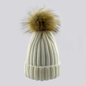 Literatura Ocvetyavam Razcepvane Cappello Con Mani Padna Nazad Dzhdobran Napravete Piknik