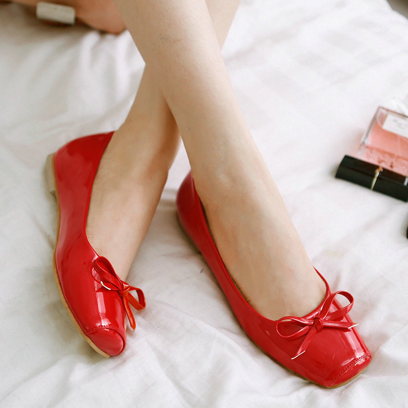 2021 новая балетная танцевальная обувь на плоской подошве; Красивые женские туфли из лакированной кожи; Обувь на плоской подошве; С галстуком-бабочкой Долли балетки для женщин и девочек