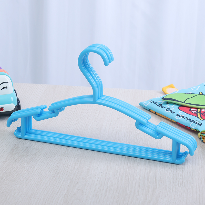 18 doll clothes hangers wholesale