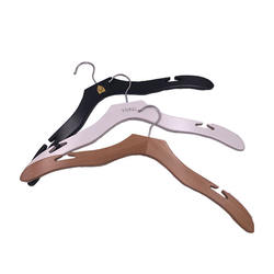 Flat and snake shape hanger with rubber insert shoulders