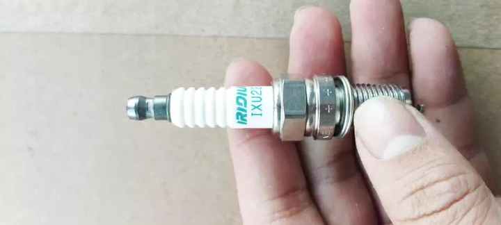 Bujias De Autos DENSO Original Candle 5308 IXU22 for