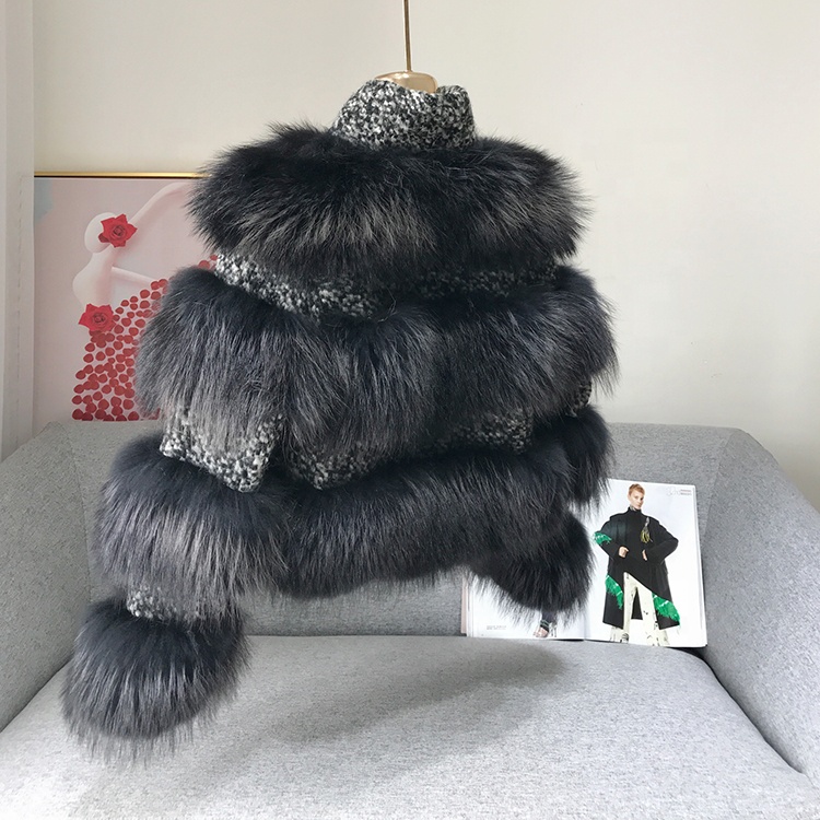 Multi  Color Luxury Fashion Short Winter Thick Warm Women's Raccoon Fur Jacket Zipper Casual Real Fur Coat With Wool Fabric