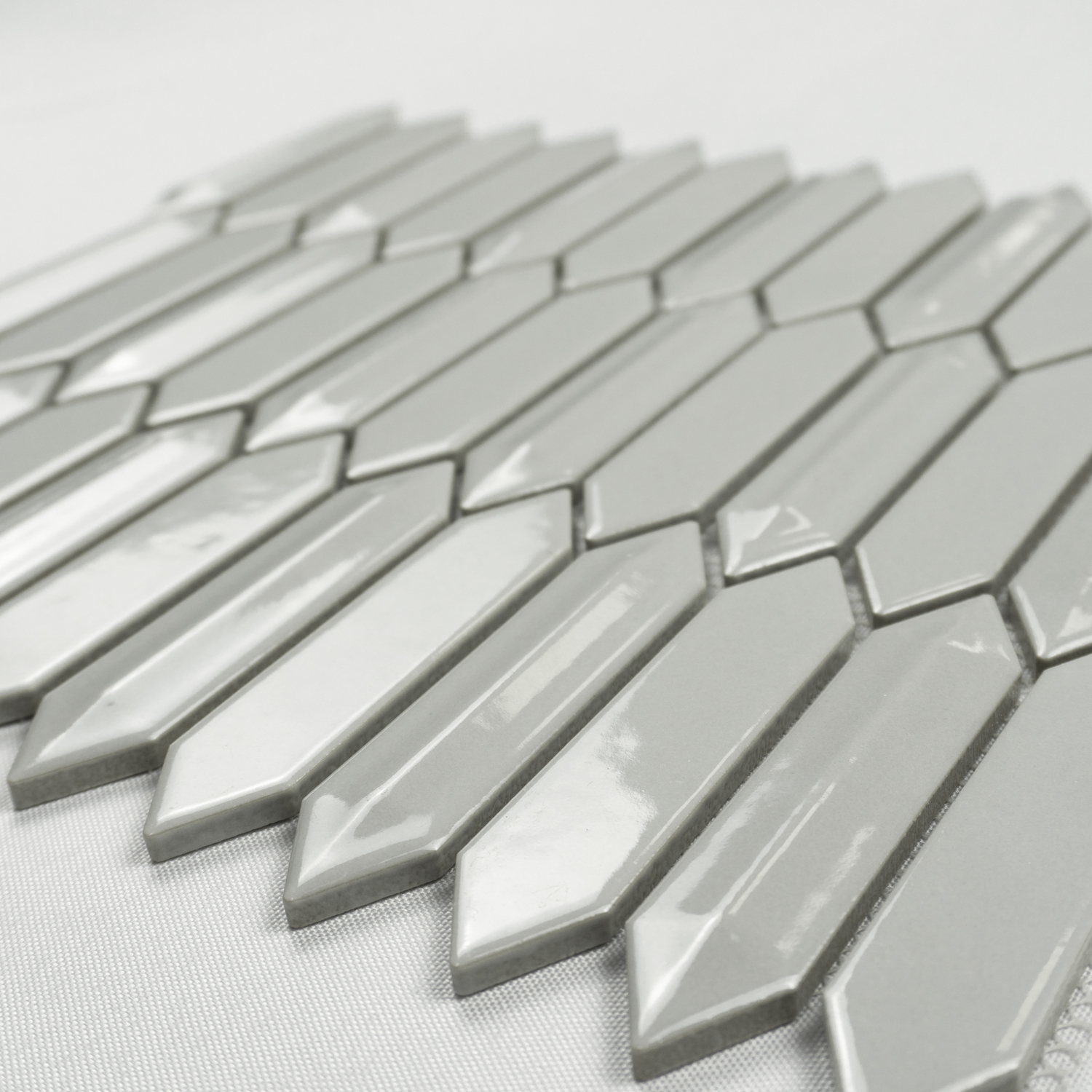 Light Grey 3D Glossy Arrow Mosaic Tiles Home Mosaic Wall Tiles Decorative 3D Tiles