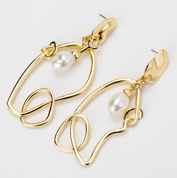 XG1301 2020 Сплав Имитация жемчуга Асимметричные европейские и американские высококлассные модные индивидуальные серьги