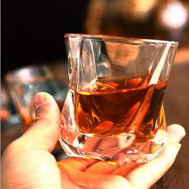 European Style Amazon Hot Selling High Quality Whisky Glass Glassware Lead-free Twist Whiskey Glass