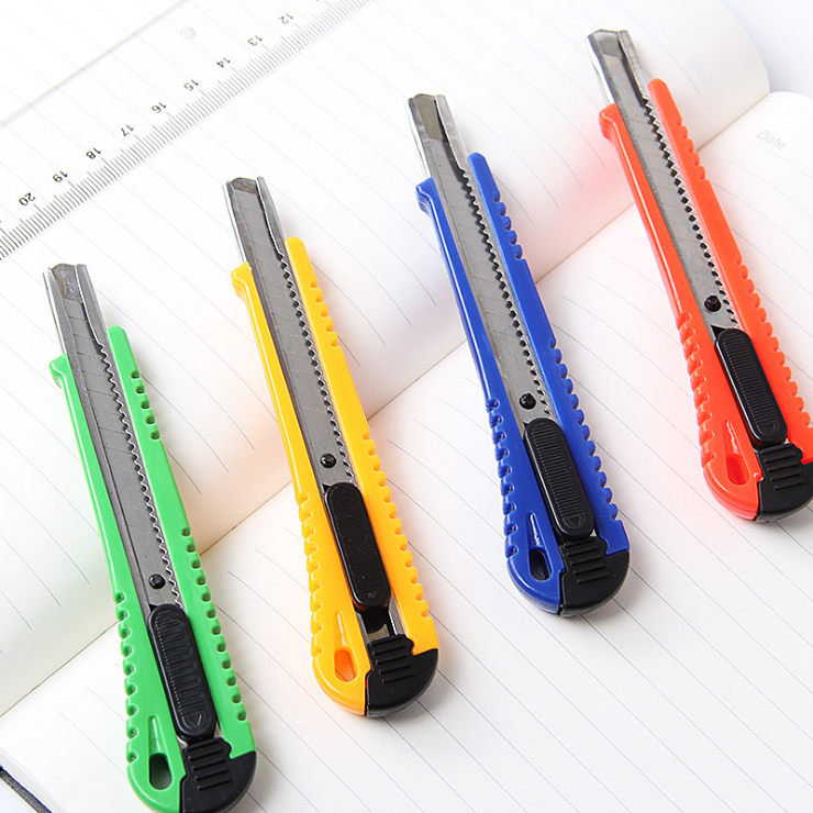 热卖文具小工具刀不锈钢open (打开) "框中多功能切纸机9毫米切割机