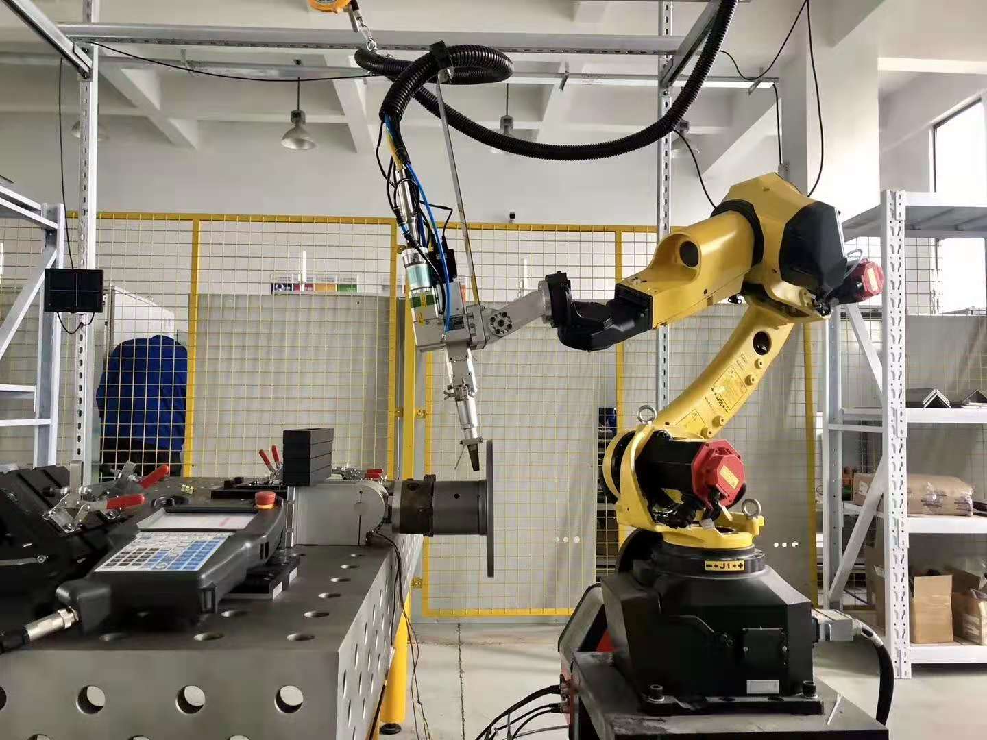 7 Axis Automatic Fiber Laser Robotic Cutting Welding System