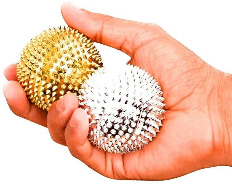 Acupressure point 4.7cm gold color diameter Magnetic Massage Balls