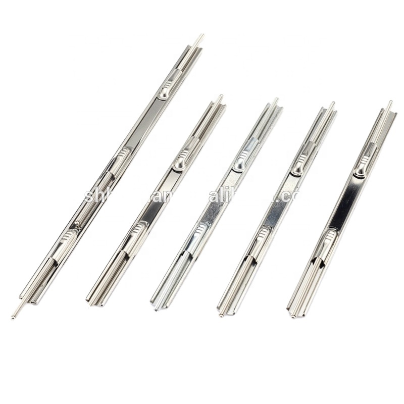 Пластиковый и металлический пружинный зажим для напильника