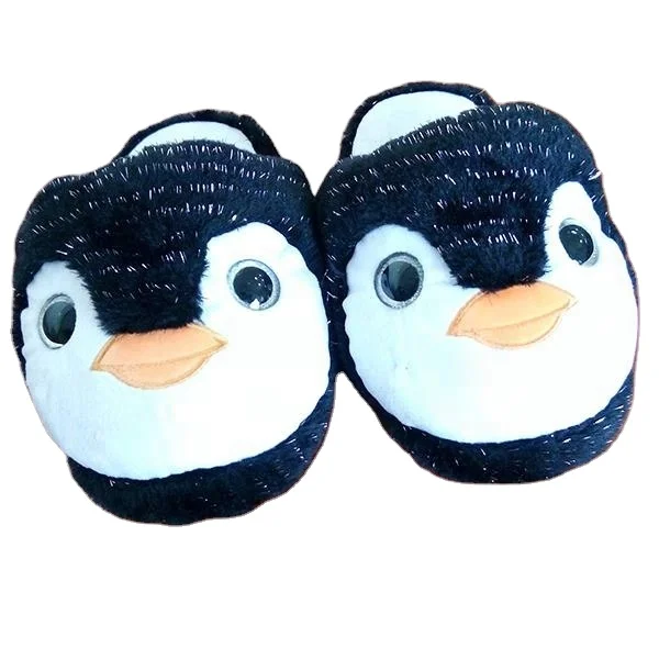 Новые стильные игрушечные тапочки