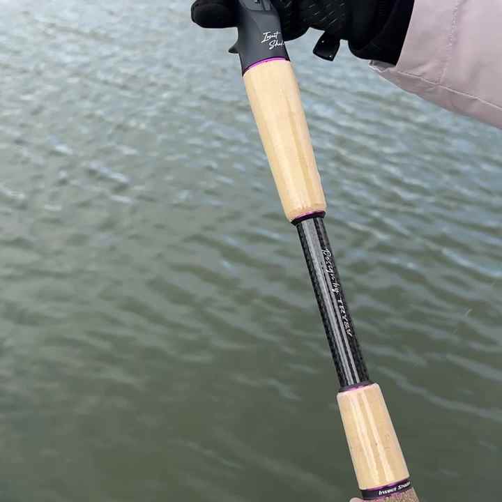 TRY&V Fuji Guides Fast Action Baitcasting Fishing Rod Carbon Fiber Medium Power 6-20 Line River Freshwater Saltwater Lake Bass TRY&V Fuji Guides Fast Action Baitcasting Fishing Rod Carbon Fiber Medium Power 6-20 Line River Freshwater Saltwater Lake Bass