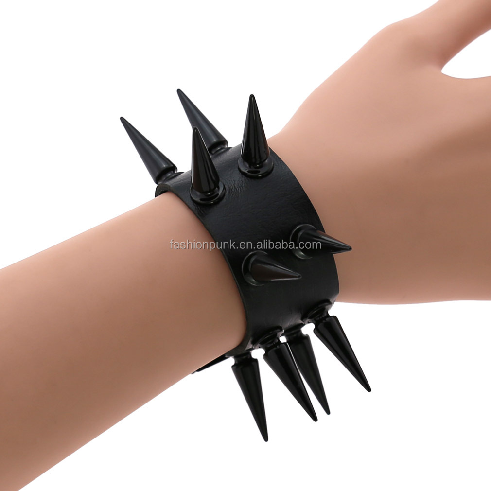 Pulseras Góticas Cuero Remaches - Oferta Limitada en Stock