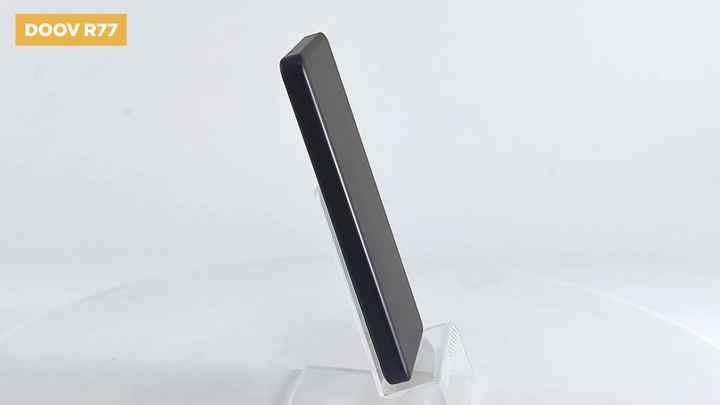 Telefone DOOV R77 2.8” Dual SIM Android 13 com WiFi e GPS
