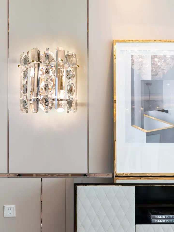 Modern luxury crystal wall lamp for home decor crystal wall sconce for living room bedside lighting