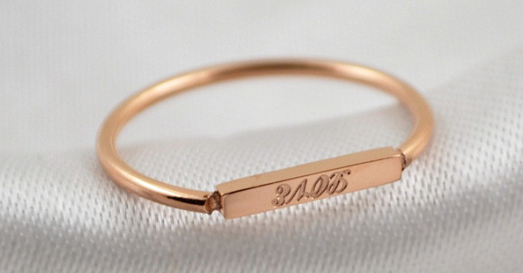 Wholesale Jewelry Engraved Name Dainty Rose Gold Stainless Steel Bar Ring