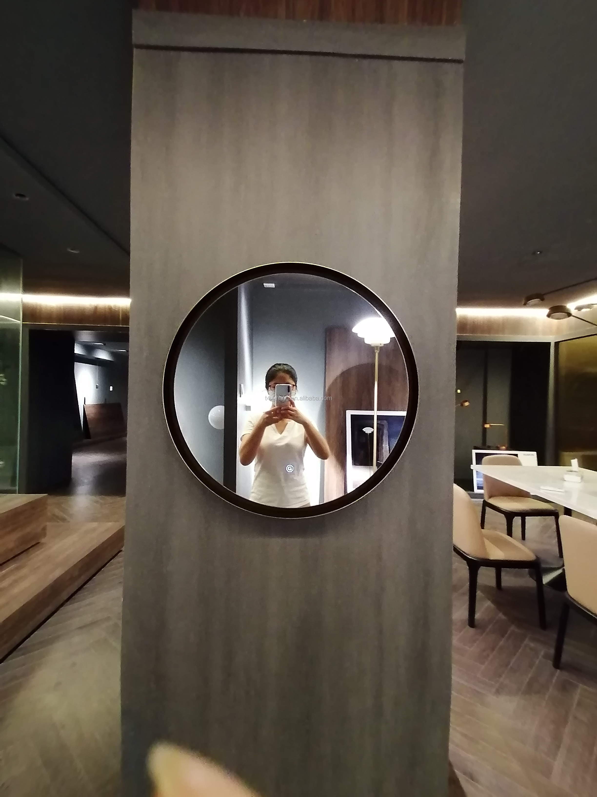 Factory Design Wholesale High Quality Exquisite Mirror Bathroom Light Bathroom Mirror With Light