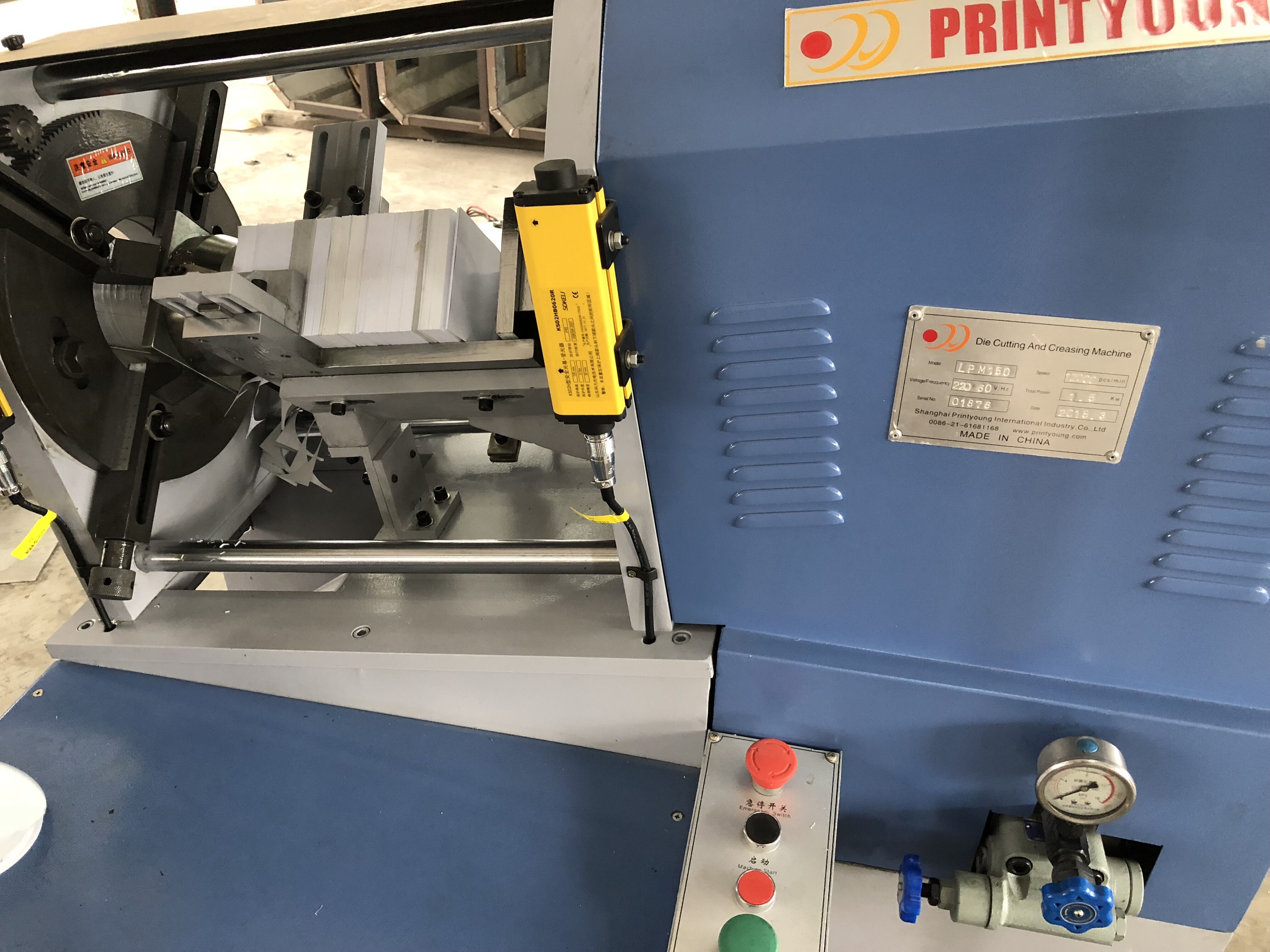 Billboard Envelope Hydraulic Punching Machine 200mm Slide Stroke