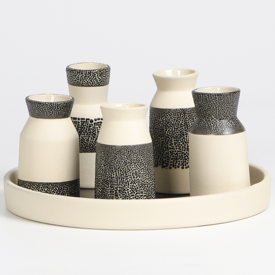 Черная керамическая пластина и бутылка 5 шт