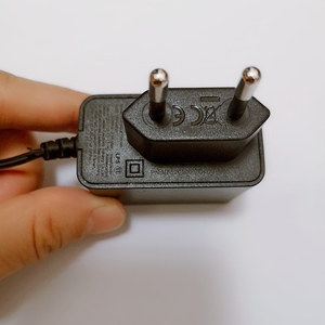 Высокое качество 12 В 1A ЕС plug стены адаптеры питания 100 240 50 60 Гц адаптер переменного тока