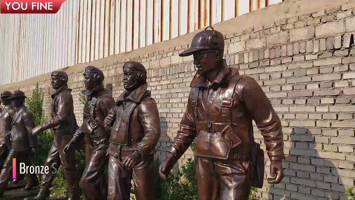 アウトドア庭の大きなブロンズ抽象彫刻・悲しむ男性像 2m