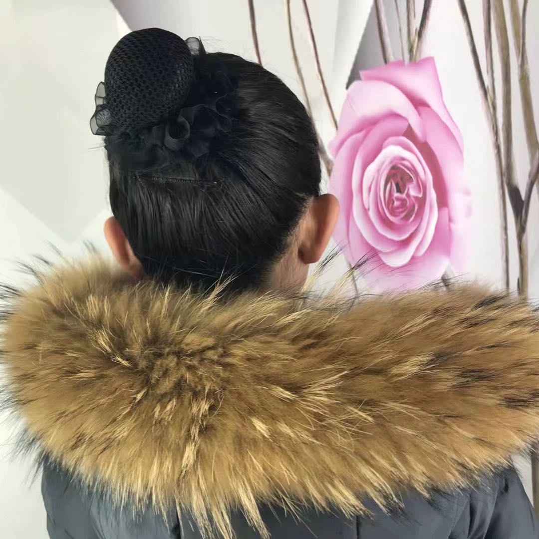 Женская кожаная куртка оверсайз, с меховым воротником, со съемным мехом енота