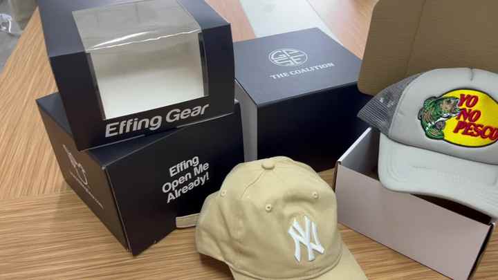 Customized Baseball Caps Digital Printing Cap Packaging Box Hat Mailing Box  Trapezoidal Paper Boxes for Baseball Caps With Logo