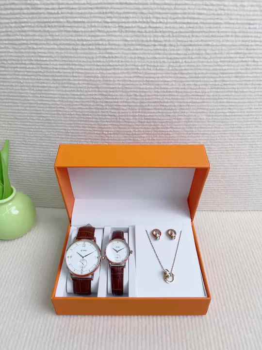 Hot-selling Custom Logo Men Women Couple Wrist Watch for Lady and