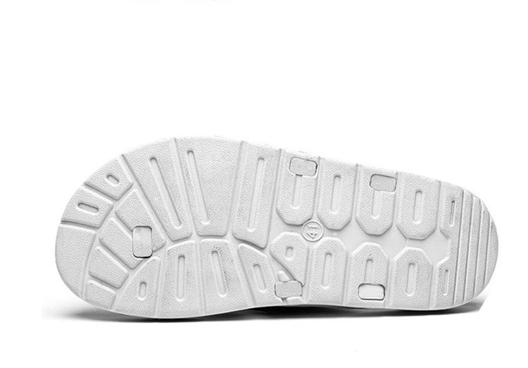 China Slippers Suppliers Summer Beach Sandals for Men Outdoor Flat Shoes