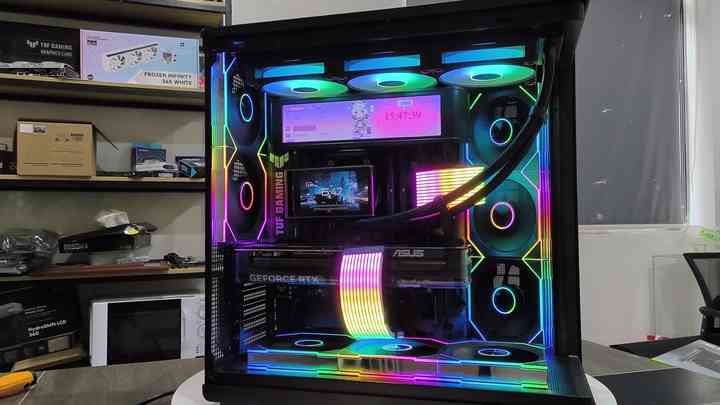 Aigo Starry Chen ATX Mid-Tower Gaming PC Case with Curved Glass