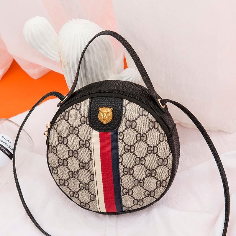 ACMEDE Straw Handbags,Round Straw Bag Crossbody Tote of Handwoven Natural Rattan for Women Girls