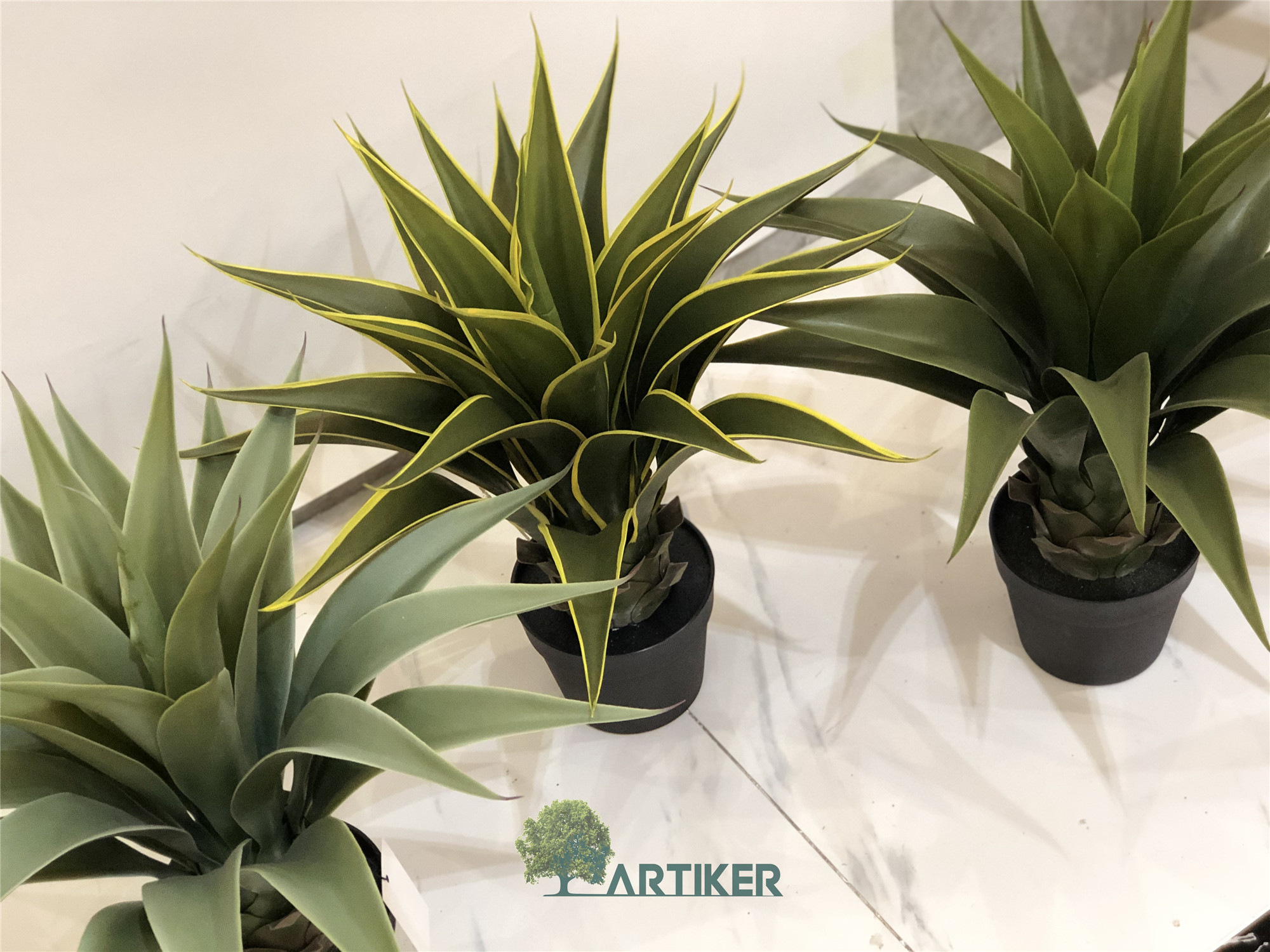 工厂价格真正的触摸植物龙舌兰剑麻盆栽室内花园装饰的人造植物 - buy