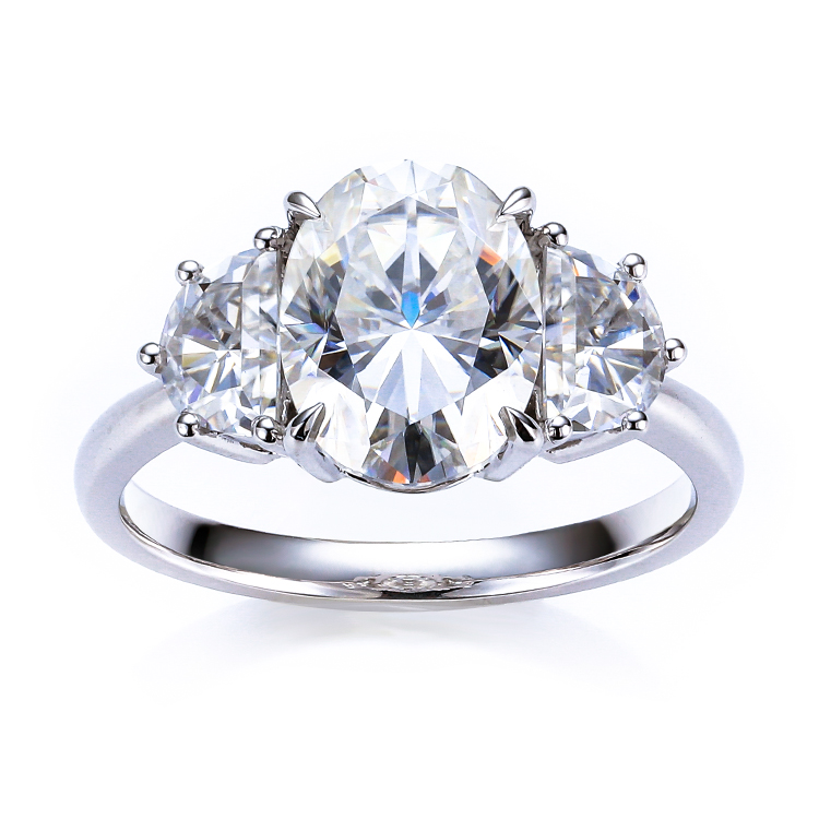 American Style Classic Wedding Diamond Ring White Moissanite 3.0 CT Oval Centre 3 Stone Trilogy Solid 18K Gold Ring for Women