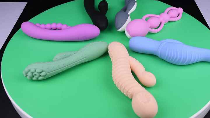 snails sex toy 22 Best Sex Toys for Couples in 2024, Reviewed by Experts main image 0