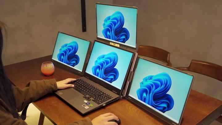 ディスプレイ・モニター本体 TRIPLE SCREEN LAPTOP SCREEN EXTENDER Laptop Screen Extender Triple Monitor - 15.6