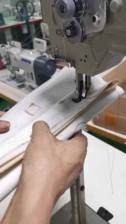 8365 Post Bed Lockstitch Bags Making Compound Feed Machine