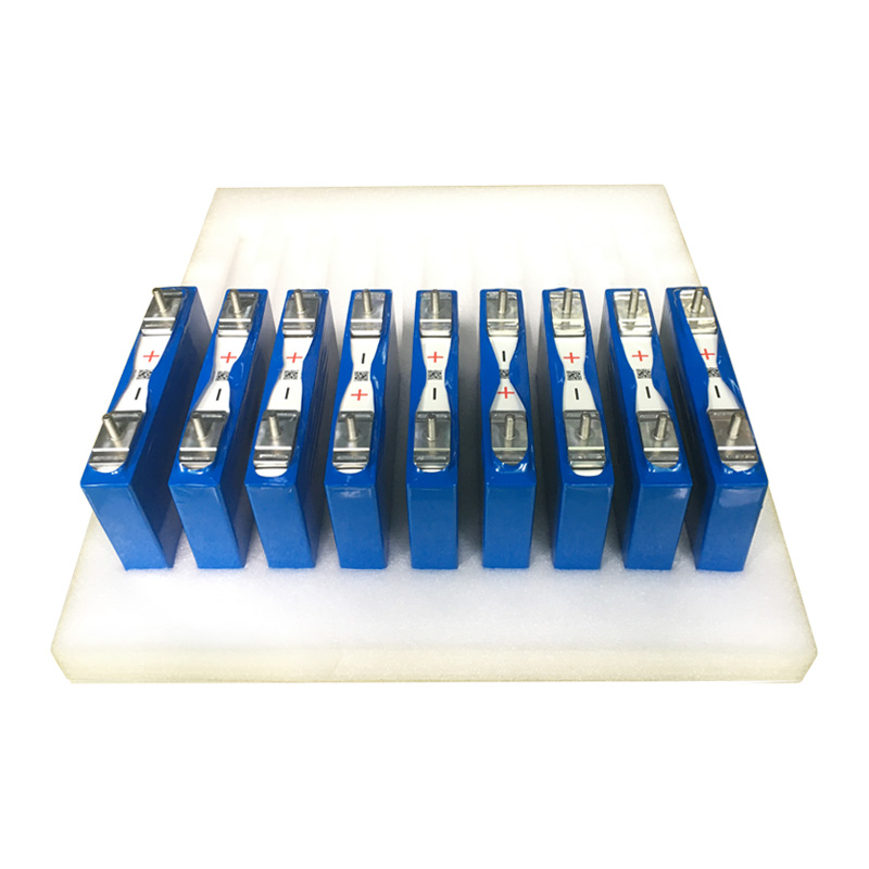 Lithium titanate LTO30Ah prismatic cells with M6 screw studs
