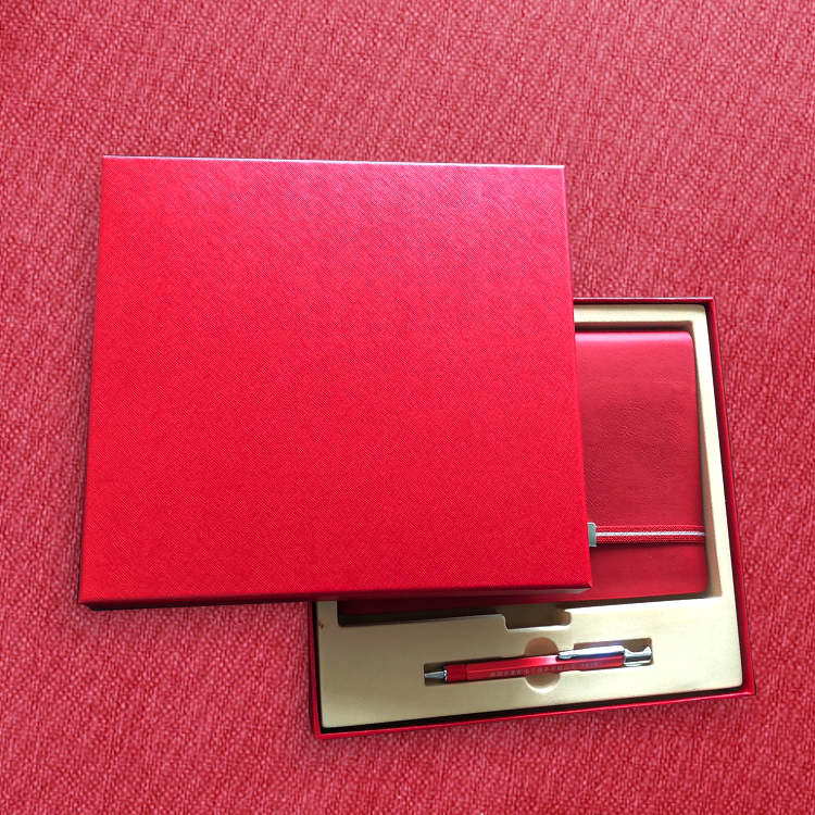 Подарочные коробки для друзей могут быть настроены с портативными бумажными сумками офисная подарочная коробка