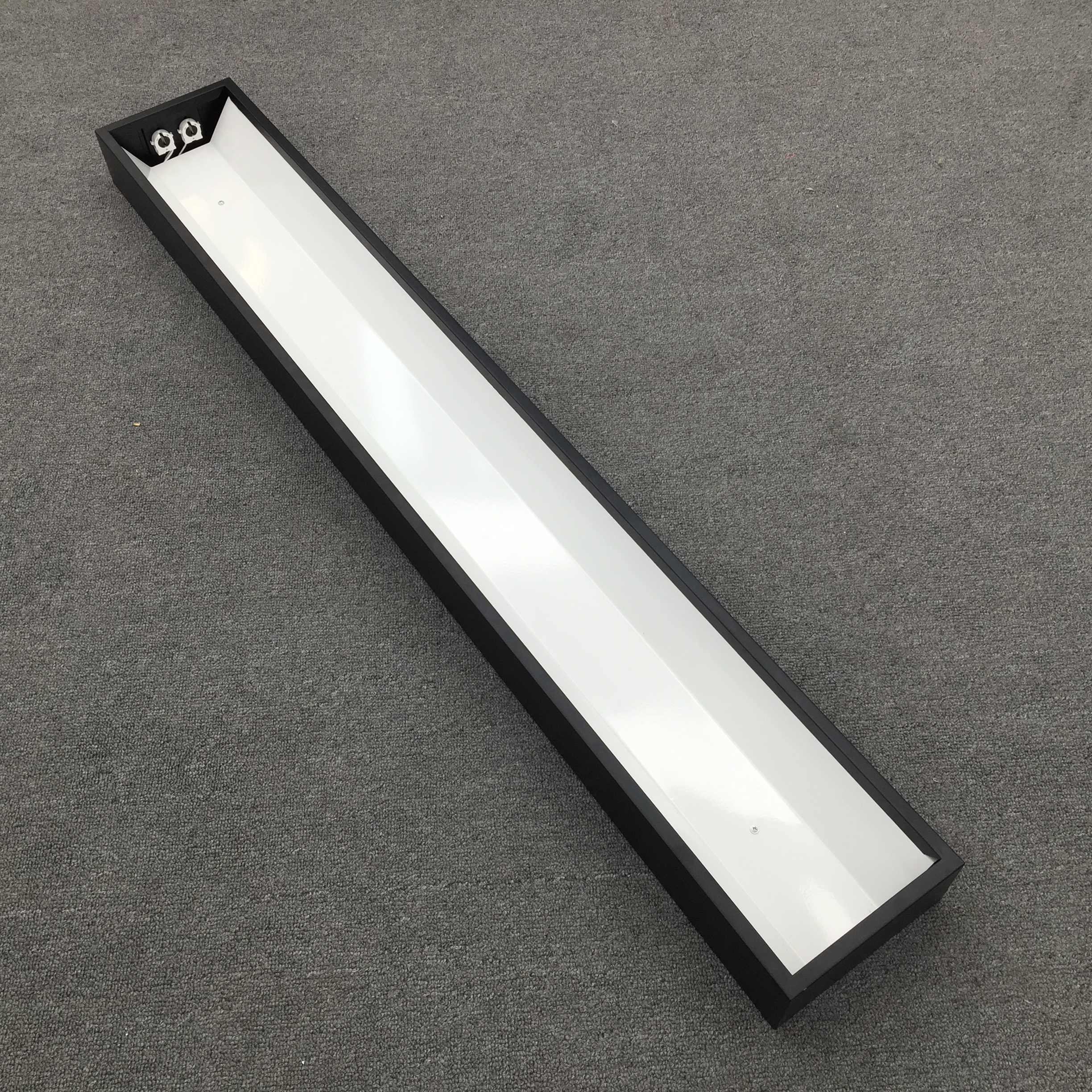 Индивидуальная решетчатая решетка, нестандартизированные светильники 2*36 Вт, приспособление с отражателем для аэропорта, подземного офиса