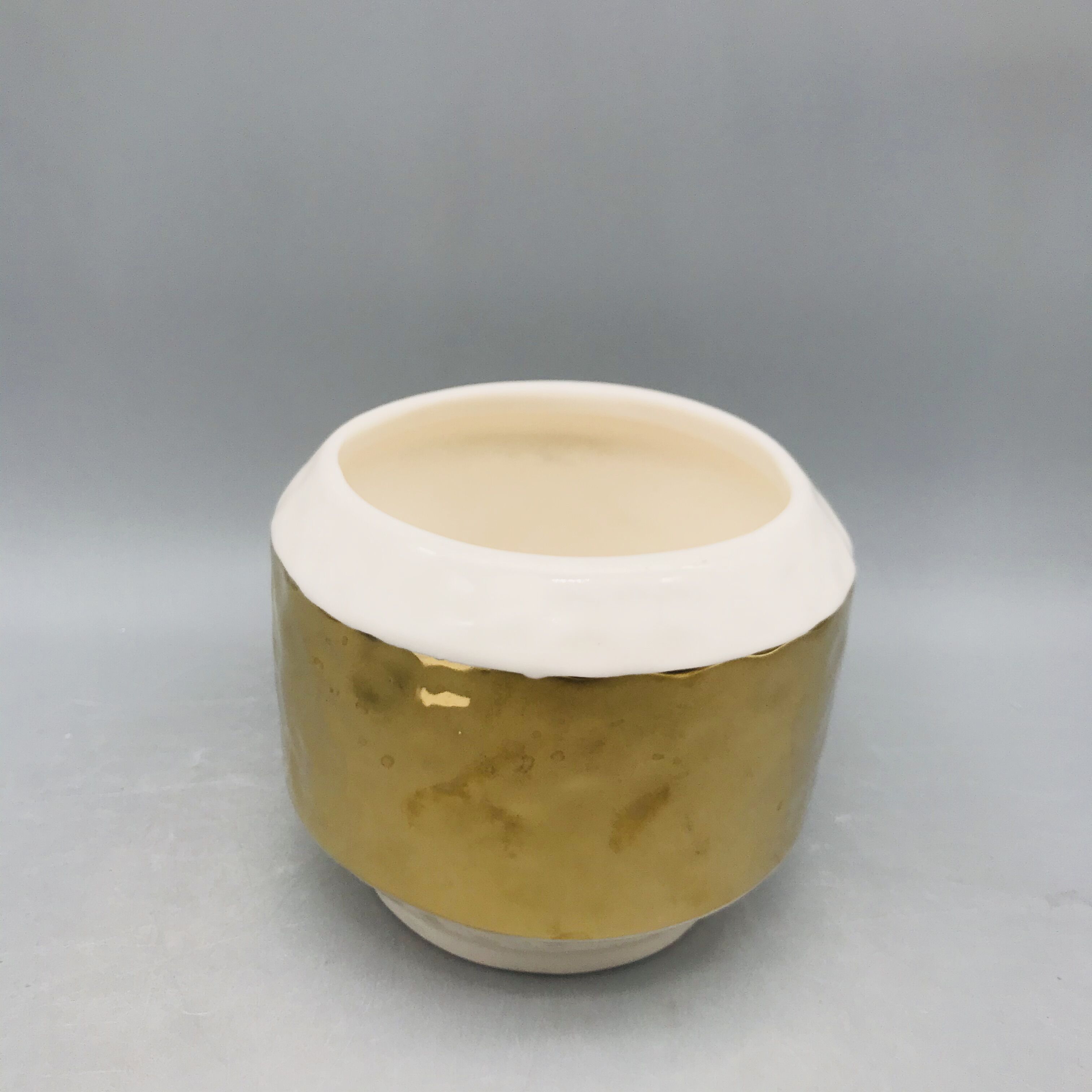 Жаропрочный цветочный горшок из пищевого золота и фарфора