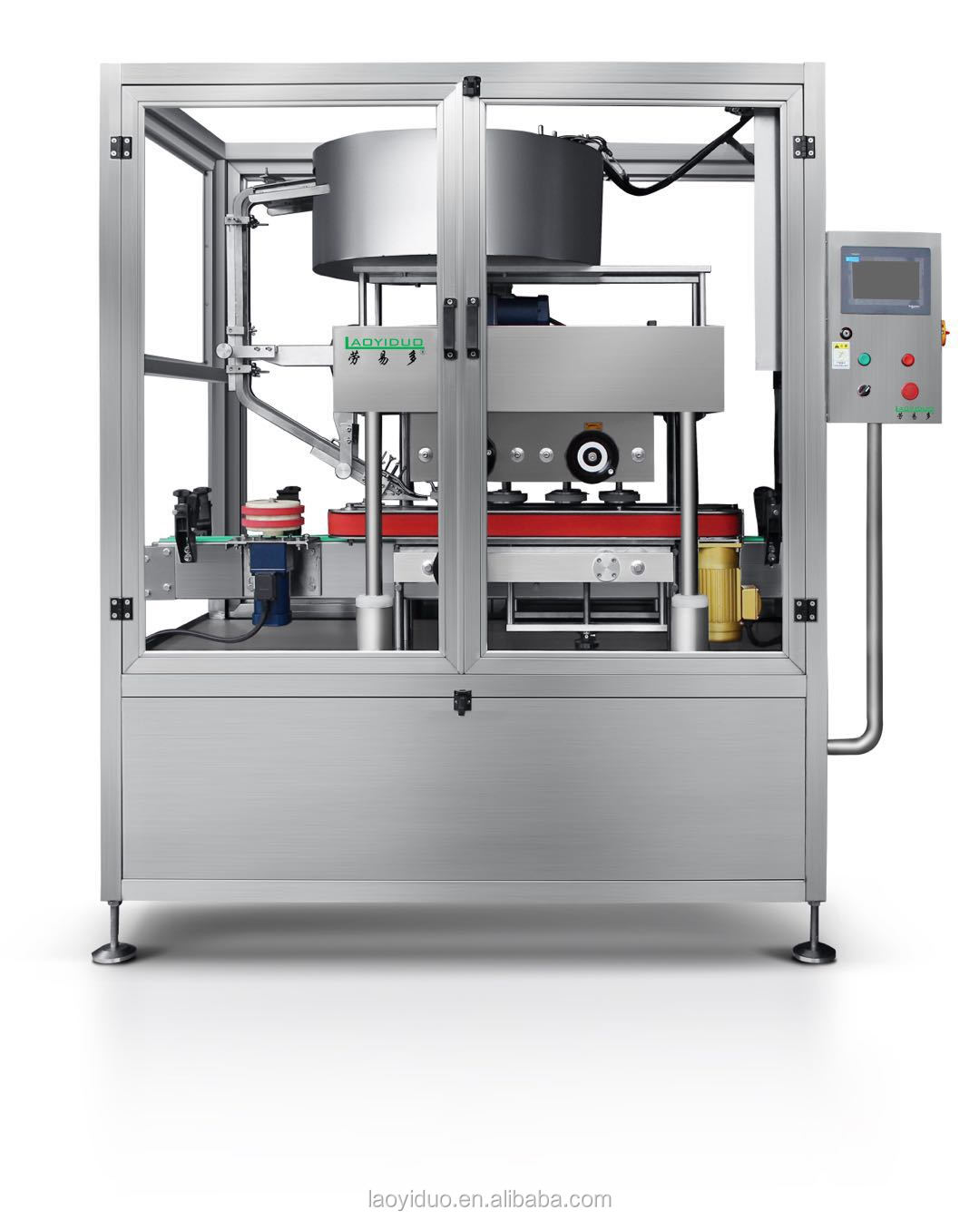Автоматическая машина для укупорки пластиковых бутылок