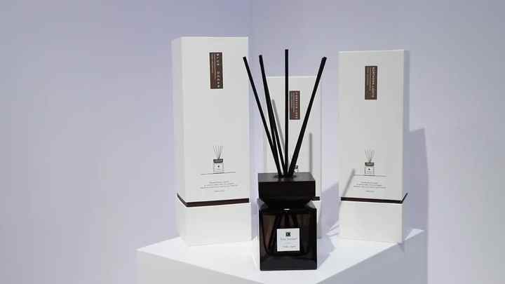 Enjoy Everyday Luxury Reed Diffuser High End Wooden Series Custom Logo ...