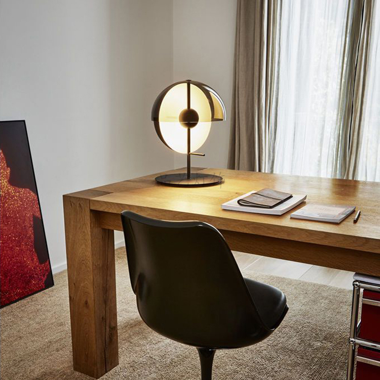 Nordic postmodern minimalist style creative table lamp light luxury art living room hotel bedroom bedside decoration model room