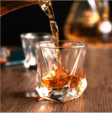 European Style Amazon Hot Selling High Quality Whisky Glass Glassware Lead-free Twist Whiskey Glass