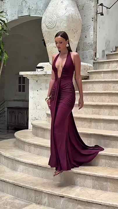 Spring and Summer 2025 Sexy Backless Deep V Dress New Hot Sale Long Dress