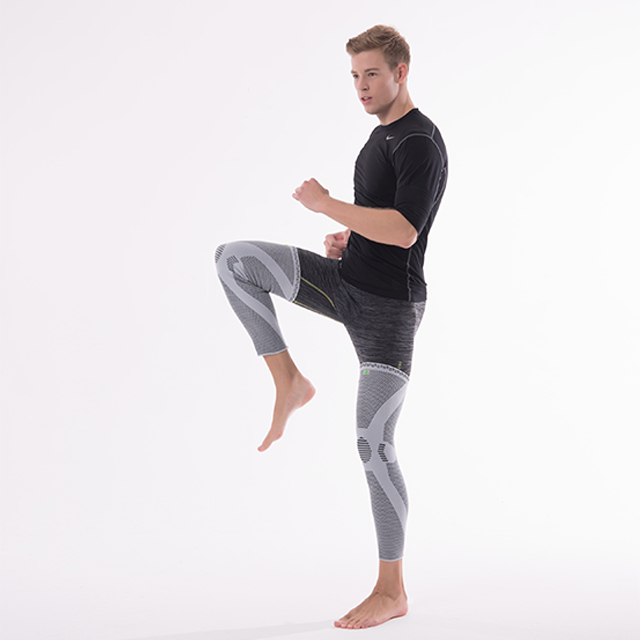 Кроссовки легинсы ноги девушка серый фон. Одежда для ног 5. Одежда для ног 5. Компрессионные штаны venum tropical. Одежда для ног 5.