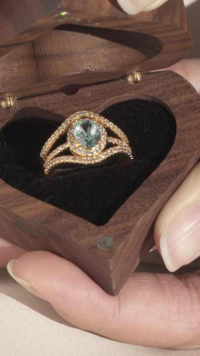 HOYA 18K Gold-Plated Oval CZ Brass Promise Ring