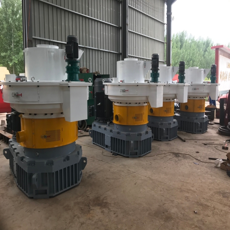 LONGZE pellet machine with wooden production