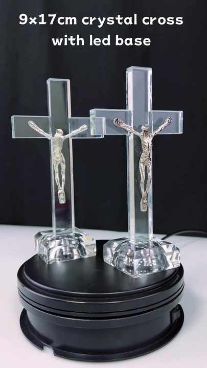 MH-S012イエスクライストクリアクリスタルガラス十字架置物磨かれた