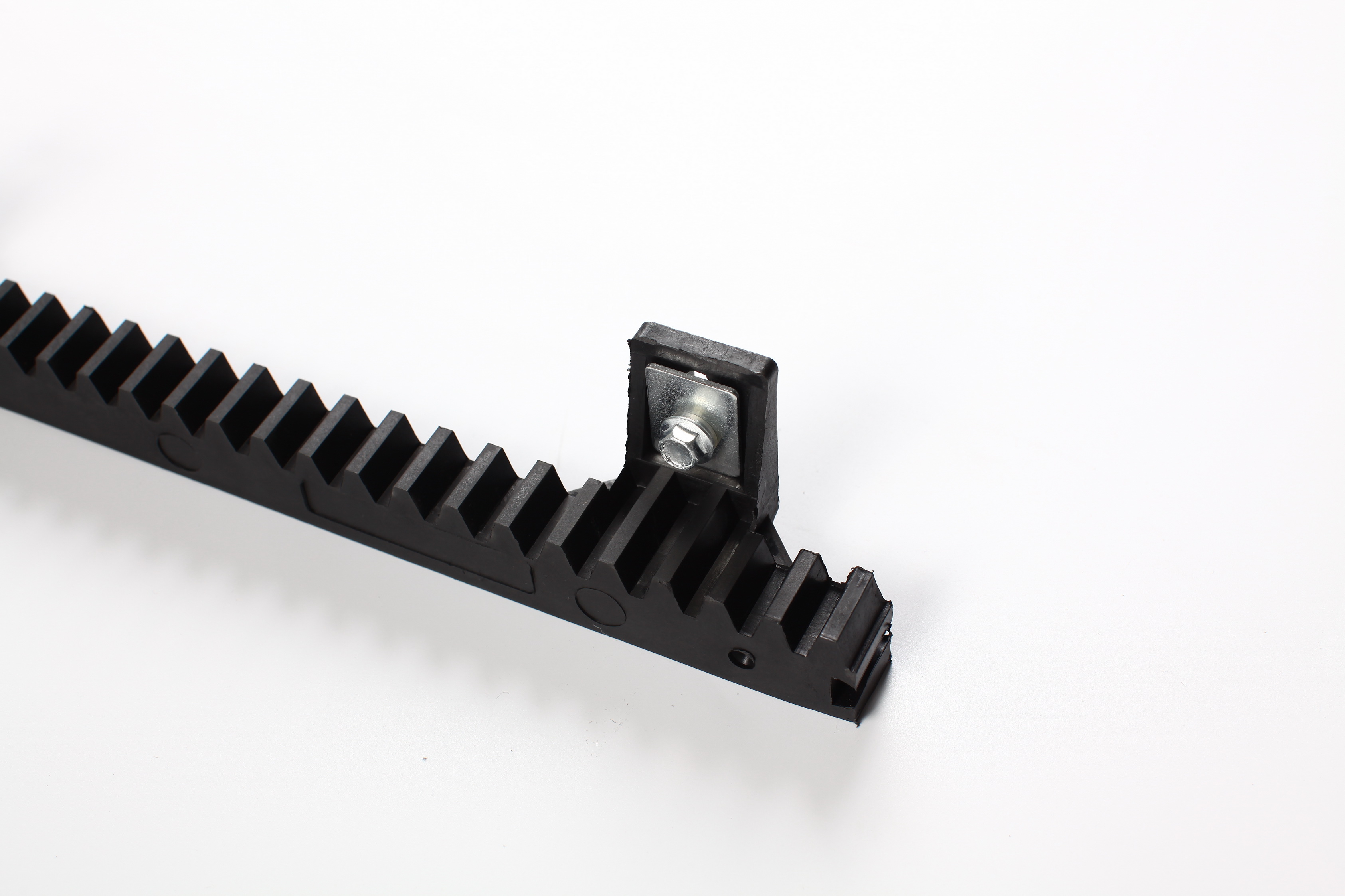 热卖门开启器附件尼龙齿轮齿条,内部带钢芯的塑料齿轮齿条 - buy gear